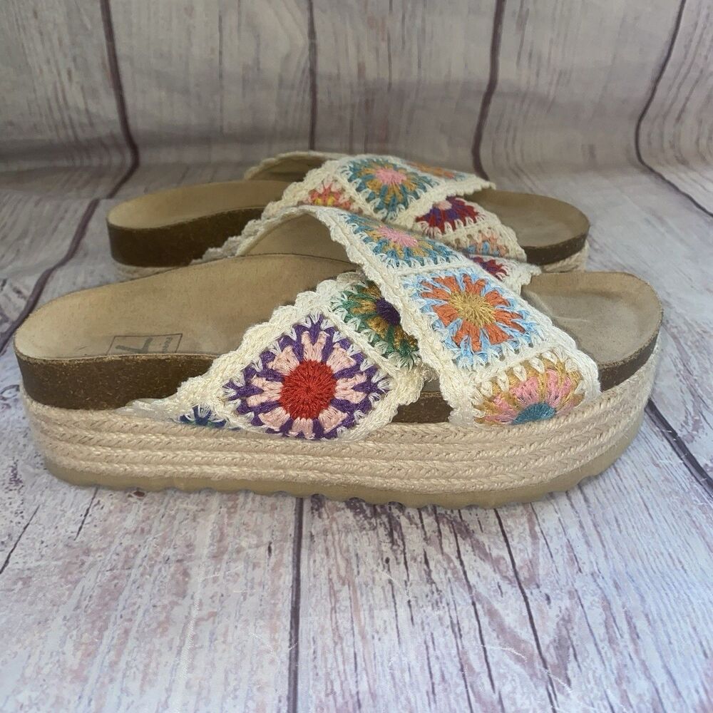 Dirty Laundry Womens 7 Crochet Granny Square Platform Slide Sandals Boho